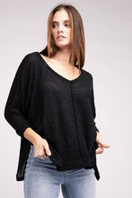 Load image into Gallery viewer, 3/4 Sleeve V-Neck Hi-Low Hem Jacquard Sweater
