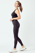 Load image into Gallery viewer, Black Leopard Leggings

