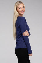 Load image into Gallery viewer, Viscose Round Neck Basic Sweater
