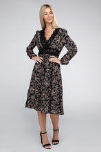 Load image into Gallery viewer, Contrast Lace Floral Print Dress
