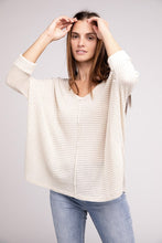 Load image into Gallery viewer, 3/4 Sleeve V-Neck Hi-Low Hem Jacquard Sweater
